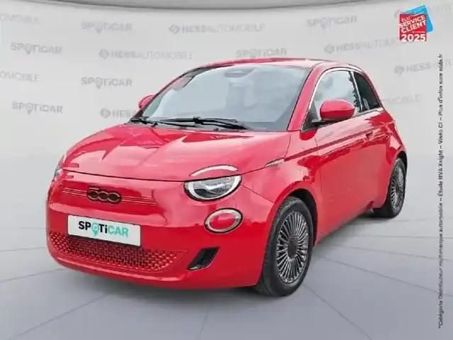 Red by (red) pastel Utilisé 2022 Fiat 500e Red Citadine | 12 499 € (Bon prix) - Image 1/4