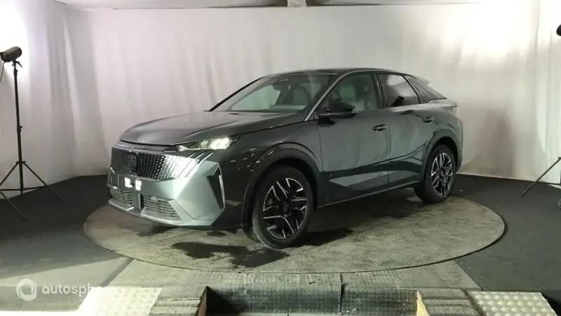 Gris Nouvelle 2025 Peugeot 3008 Allure SUV | 36 499 € (Prix cher) - Image 1/4