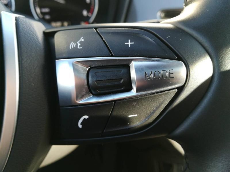 Image 2/4