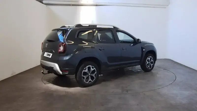 Image 2/4