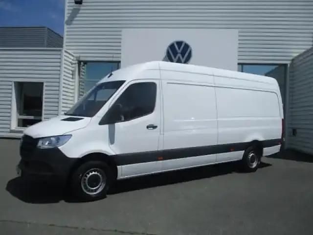 Blanc Utilisé 2022 Mercedes Sprinter Van | 38 280 € - Image 1/4