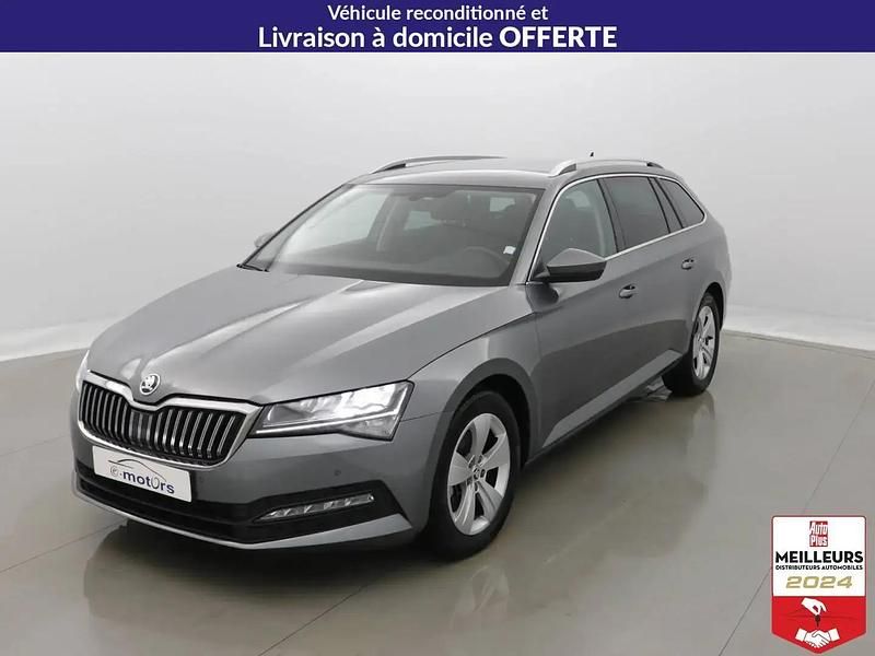 Gris Occasion 2022 Skoda Superb Break | 26 900 € (Prix juste) - Image 1/4