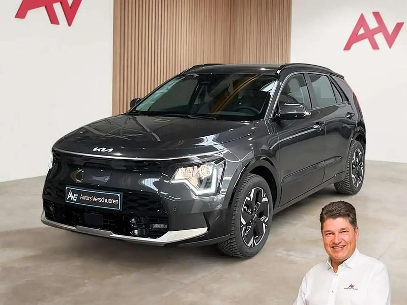 Gris Occasion 2023 Kia e-Niro Active SUV | 29 490 € (Prix assez cher) - Image 1/4