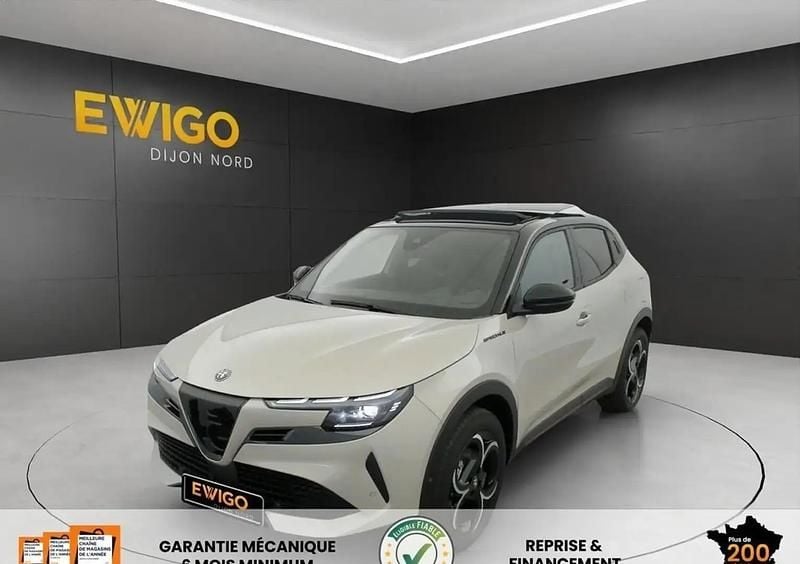 Nouvelle Alfa Romeo Junior Edizione Speciale 145 ch (106 kW) 2025 Gris SUV