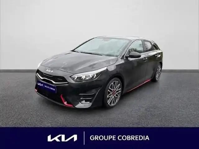 Noir basalte métallisé Utilisé 2021 Kia ProCeed Citadine | 24 980 € (Prix juste) - Image 1/4
