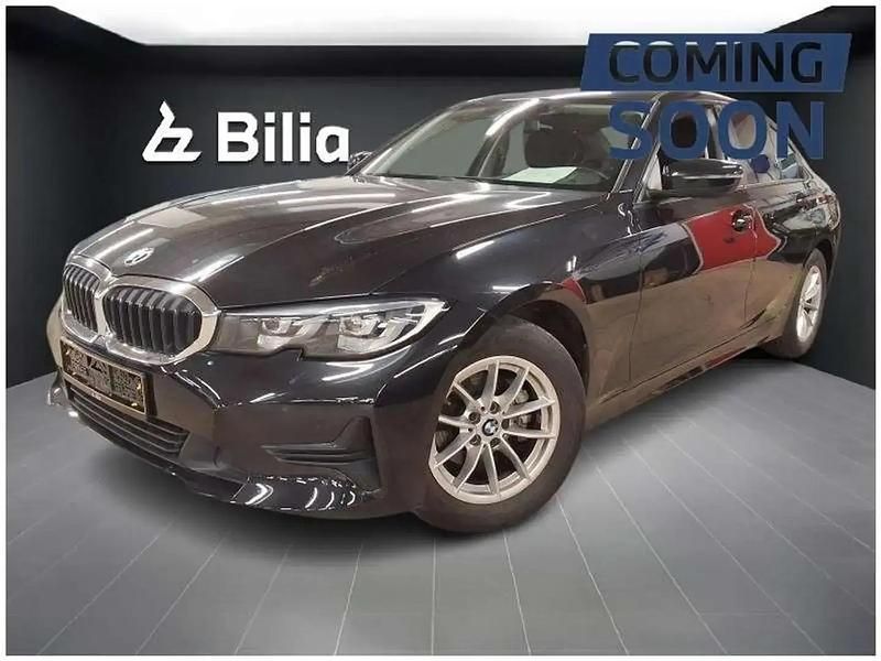 Noir Utilisé 2020 BMW 318 Berline | 25 630 € (Bon prix) - Image 1/4