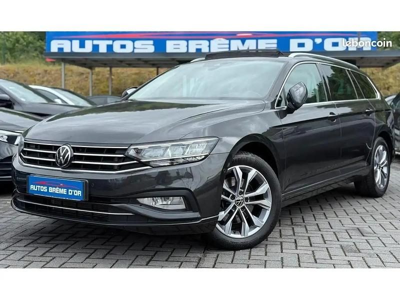 Noir Occasion 2020 VW Passat Break | 22 990 € (Prix juste) - Image 1/4