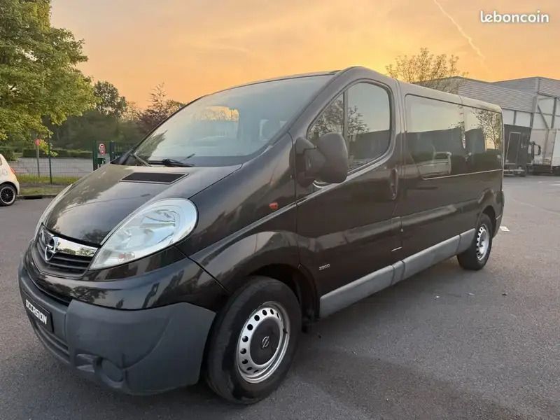 Noir Utilisé 2012 Opel Vivaro Van | 13 990 € - Image 1/4