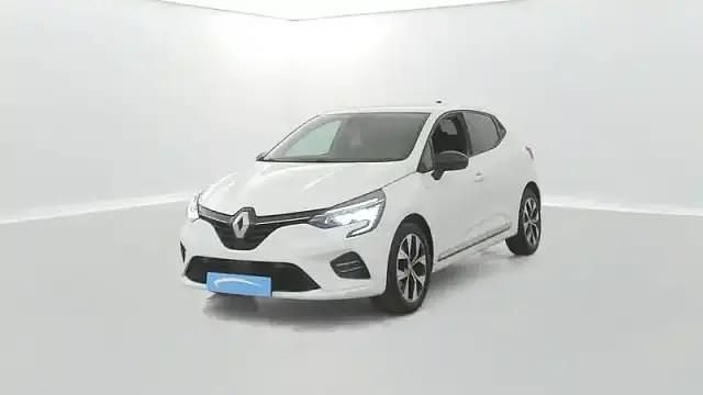 Glacier Utilisé 2023 Renault Clio V Berline | 15 100 € (Prix juste) - Image 1/4