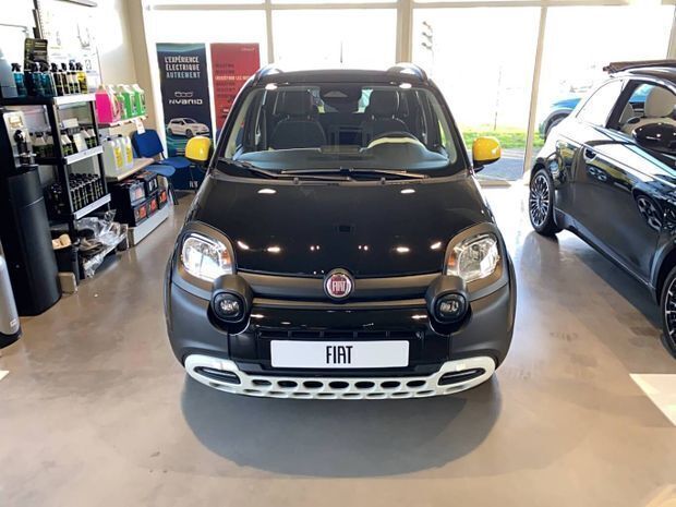 Noir Nouvelle 2024 Fiat Panda Citadine | 16 990 € (Prix juste) - Image 1/4