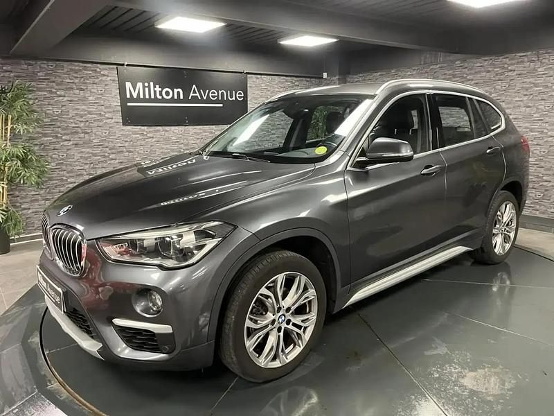 Gris Utilisé 2019 BMW X1 xLine SUV | 20 990 € (Prix juste) - Image 1/4