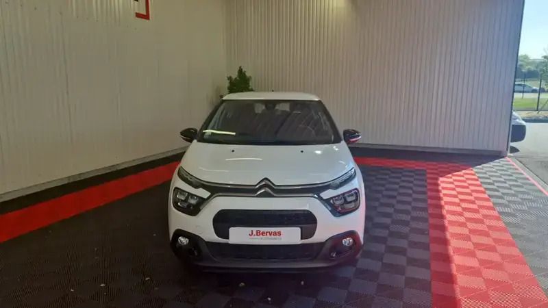 Image 2/4