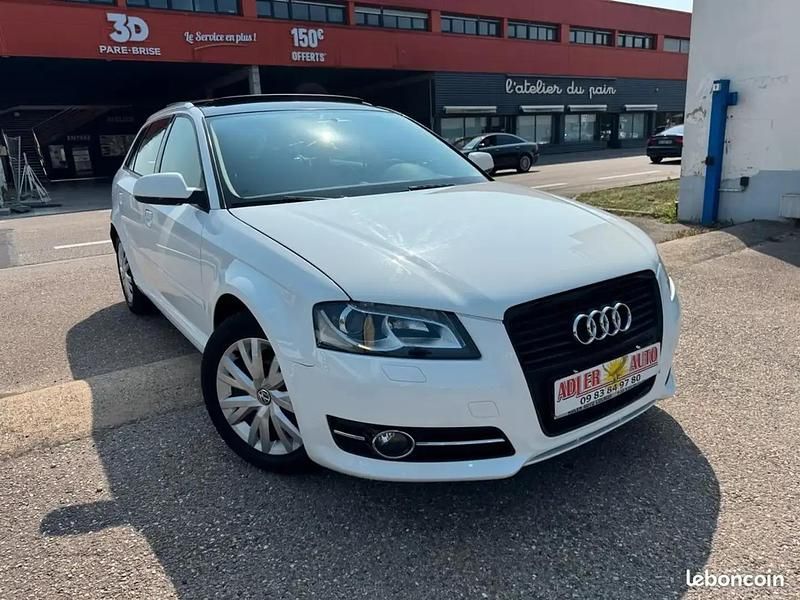Blanc Occasion 2010 Audi A3 Ambition Berline | 8 990 € (Prix juste) - Image 1/4