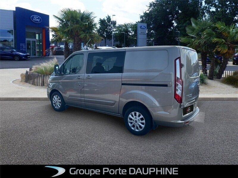 Gris Utilisé 2019 Ford Transit Custom Limited Berline | 26 990 € (Prix cher) - Image 1/2
