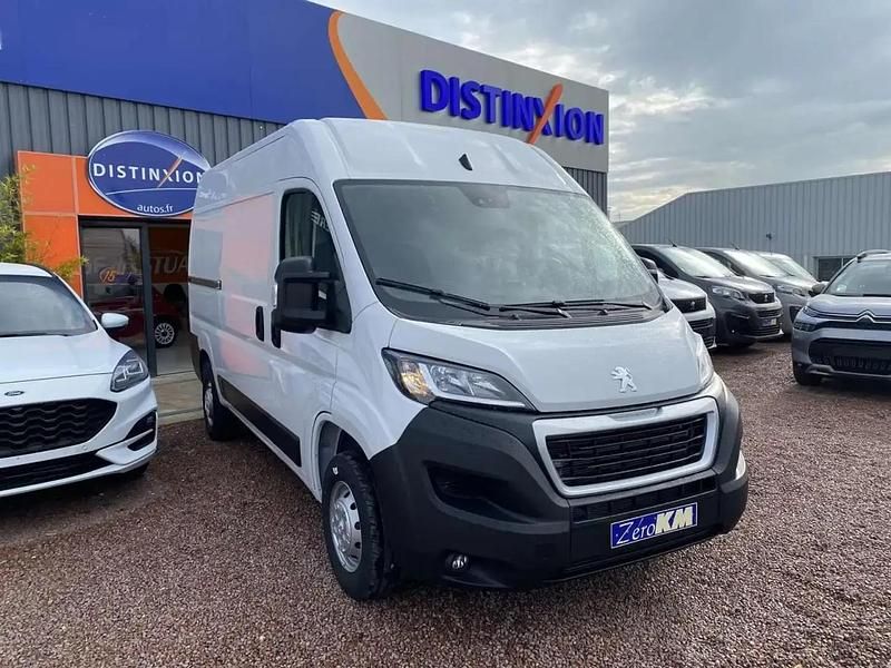 Occasion Peugeot Boxer Premium 165 ch (121 kW) 2022 Blanc Van