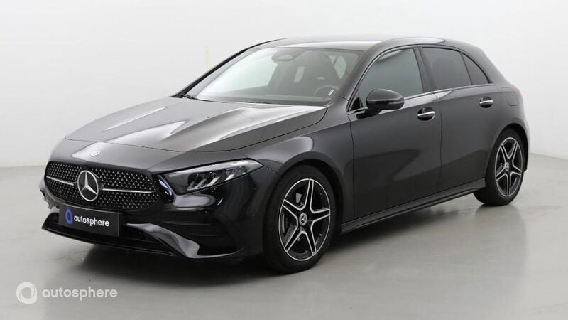 Noir Utilisé 2024 Mercedes A200 AMG line Berline | 36 999 € (Prix assez cher) - Image 1/4