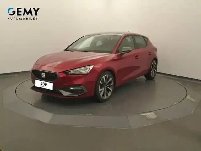 Rouge fonce Utilisé 2021 Seat Leon Berline | 22 950 € (Bon prix) - Image 1/4