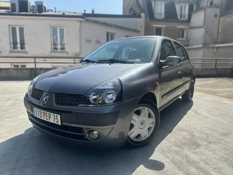 Gris Occasion 2001 Renault Clio II Expression Berline | 4 700 € (Prix assez cher) - Image 1/4