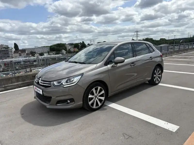 Gris Utilisé 2015 Citroën C4 PureTech Berline | 7 990 € (Prix juste) - Image 1/4