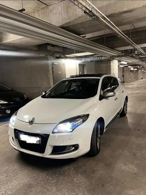 Utilisé 2011 Renault Mégane III Expression Berline | 6 500 € (Prix cher) - Image 1/4
