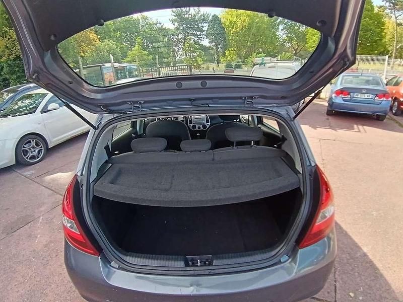 Occasion Hyundai i20 Trend 101 ch (74 kW) 2012 Berline