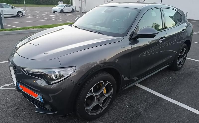Occasion Alfa Romeo Stelvio Super 209 ch (153 kW) 2017 Gris SUV