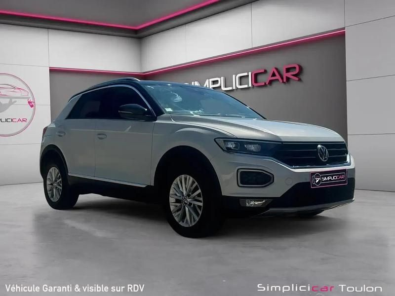 Gris Utilisé 2017 VW T-Roc LOUNGE SUV | 17 980 € - Image 1/4