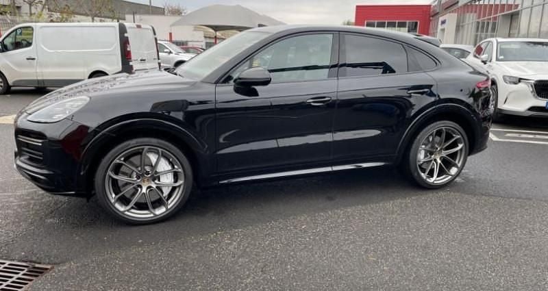 Utilisé 2022 Porsche Cayenne Turbo S SUV | 155 900 € (Prix cher) - Image 1/4