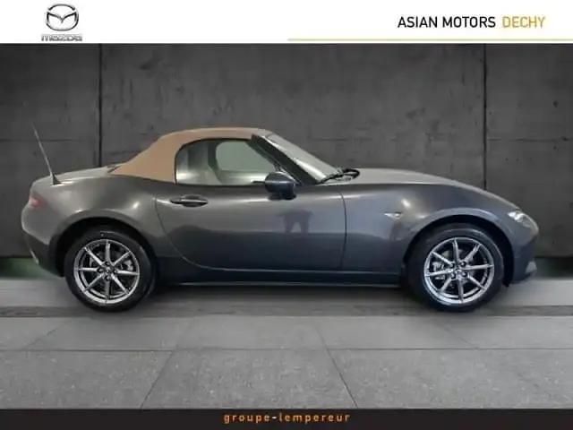 Occasion Mazda MX5 Kazari 132 ch (97 kW) 2025 Machine gray métallisé Cabriolet