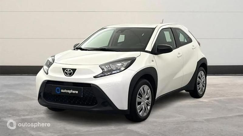 Blanc Utilisé 2022 Toyota Aygo X SUV | 16 990 € - Image 1/4