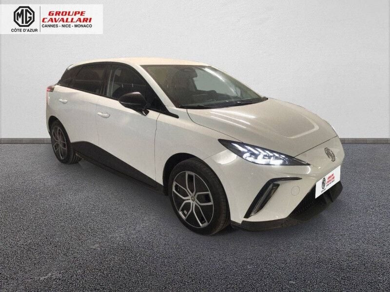 Nouvelle MG MG4 EV 150 kW (204 ch) 2025 Blanc Citadine
