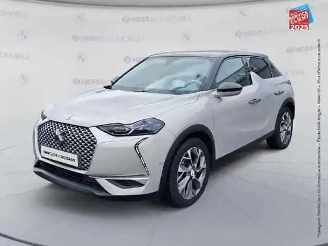 Gris artense (m) Utilisé 2020 DS Automobiles DS3 Crossback E-Tense Grand Chic SUV | 16 499 € - Image 1/4