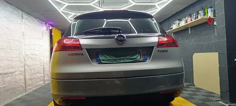 Argent Utilisé 2009 Opel Insignia Cosmo Break | 7 000 € - Image 1/4