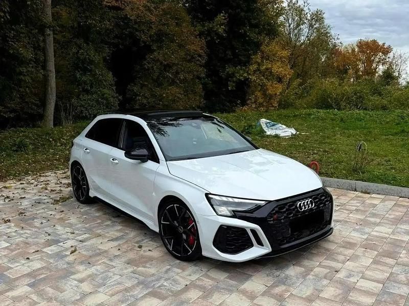 Blanc Utilisé 2022 Audi RS3 Performance Berline | 44 990 € - Image 1/4
