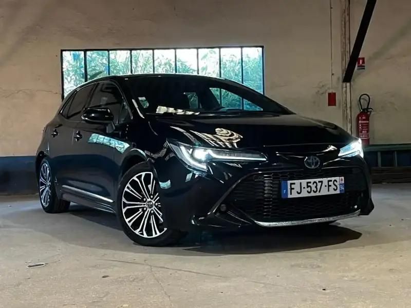 Noir Utilisé 2019 Toyota Corolla Design Berline | 22 990 € (Prix juste) - Image 1/4