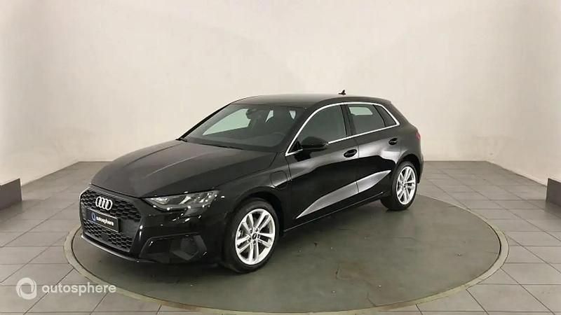 Utilisé 2025 Audi A3 e-tron Design Citadine | 38 990 € (Prix juste) - Image 1/4