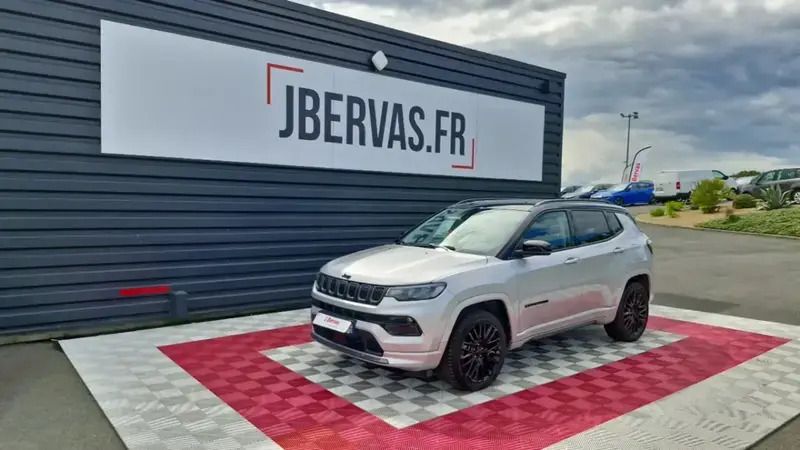 Utilisé 2022 Jeep Compass SUV | 24 990 € (Bon prix) - Image 1/4