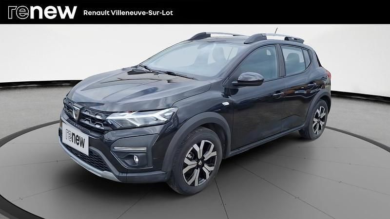 Noir Utilisé 2022 Dacia Sandero Comfort Citadine | 14 975 € (Prix juste) - Image 1/4