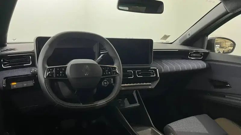 Image 3/4