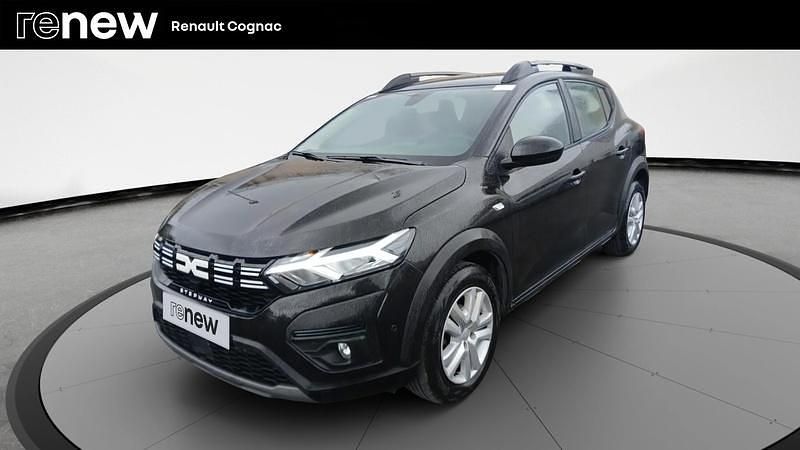 Noir Utilisé 2024 Dacia Sandero Expression Citadine | 14 990 € (Prix juste) - Image 1/4