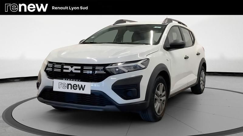 Blanc Utilisé 2023 Dacia Sandero Essentiel Citadine | 13 490 € (Bon prix) - Image 1/4