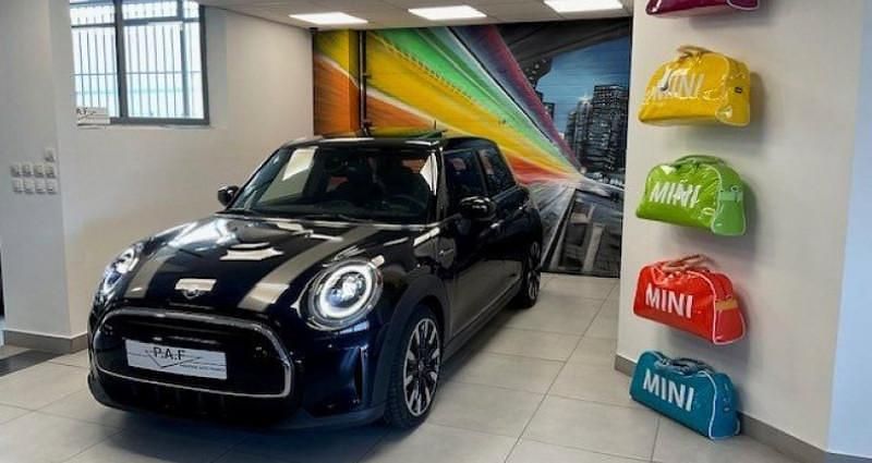 Utilisé 2023 Mini Cooper Premium Plus Citadine | 29 900 € (Prix juste) - Image 1/4