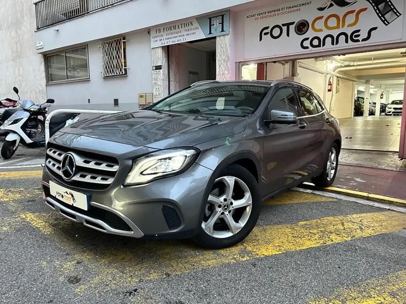 Gris Occasion 2019 Mercedes GLA180 SUV | 16 900 € (Super prix) - Image 1/4