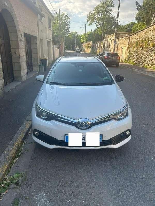 Occasion Toyota Auris Touring Sports Design 99 ch (72 kW) 2015 Break