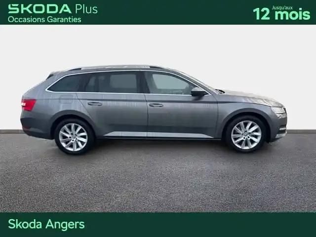 Occasion Skoda Superb 2023 Gris graphite Break