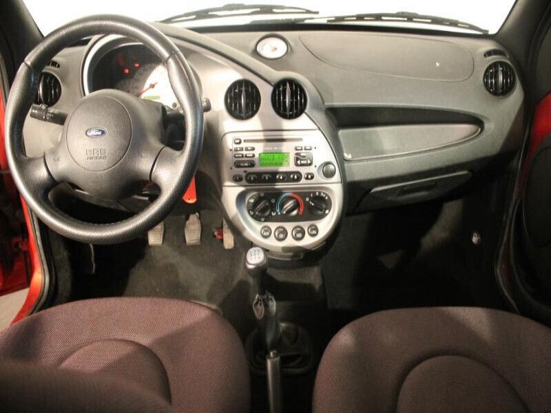 Occasion Ford Ka 70 ch (51 kW) 2006 Orange Citadine