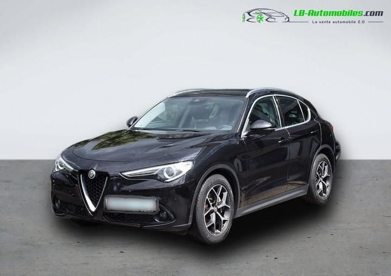 Utilisé 2018 Alfa Romeo Stelvio SUV | 24 600 € (Prix juste) - Image 1/4