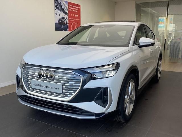Blanc glacier métallisé Utilisé 2022 Audi Q4 Sportback e-tron S-Line SUV | 31 900 € (Super prix) - Image 1/4