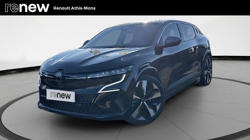 Noir Utilisé 2022 Renault Mégane Techno Berline | 23 990 € (Bon prix) - Image 1/4