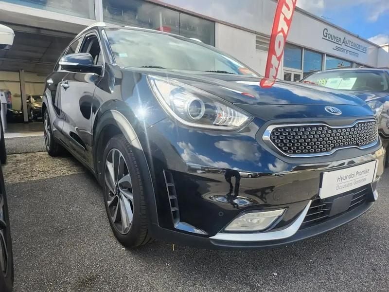 Noir Utilisé 2016 Kia Niro SUV | 14 990 € - Image 1/4